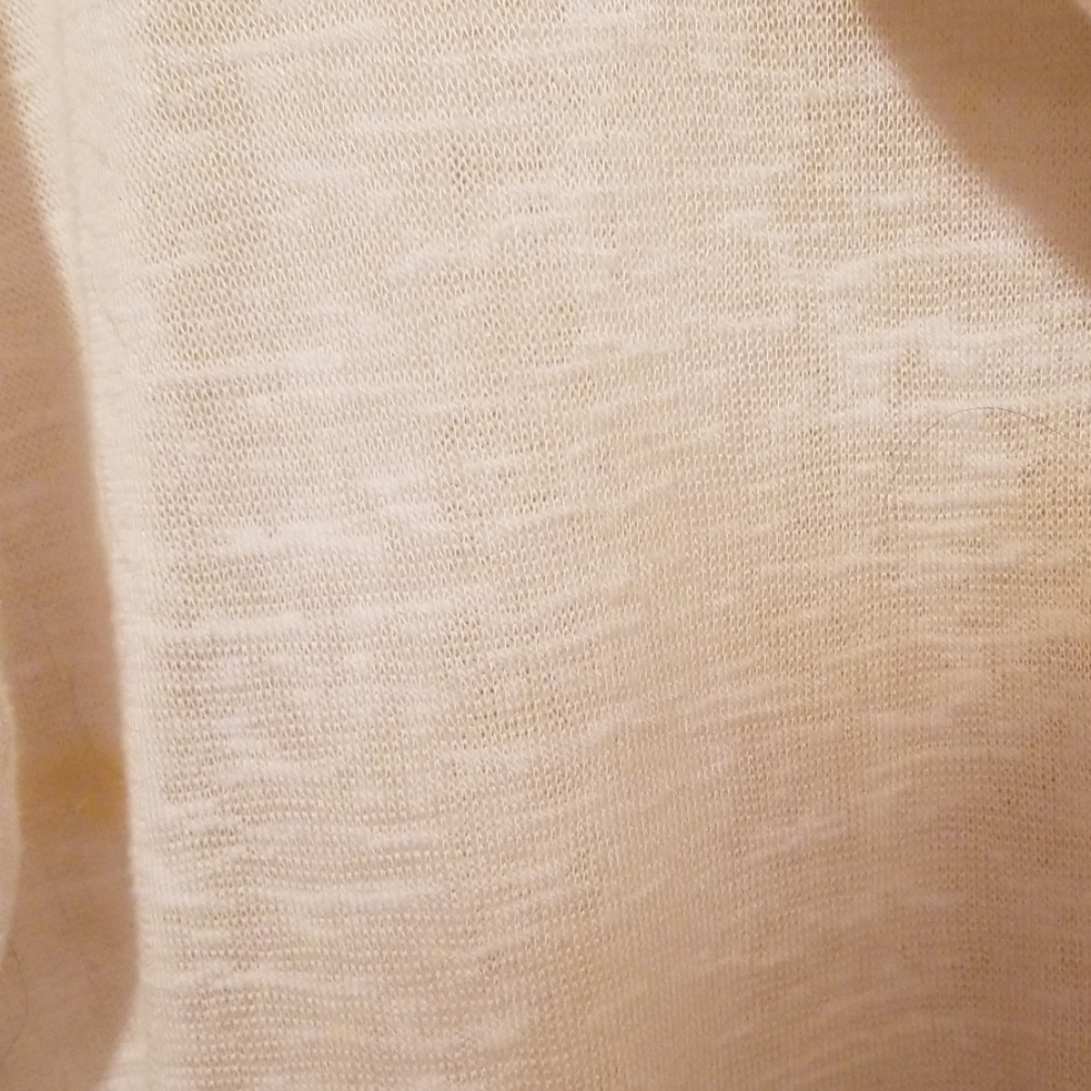 White pullover - Picture 3 of 4